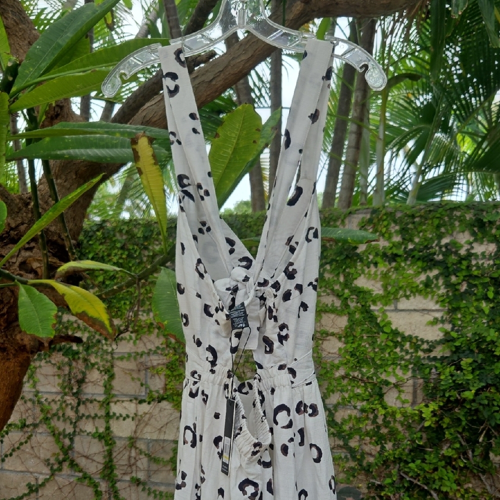 Dolce Vita Roxy Leopard-Print Cutout Dress - Picture 6 of 10